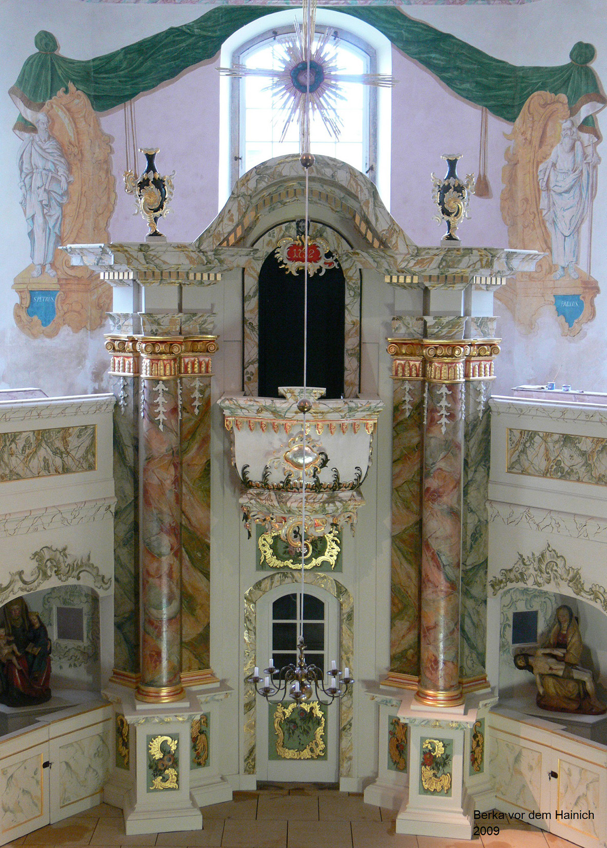 Berka vor dem Hainich, Kirche - Altar nach der Restaurierung