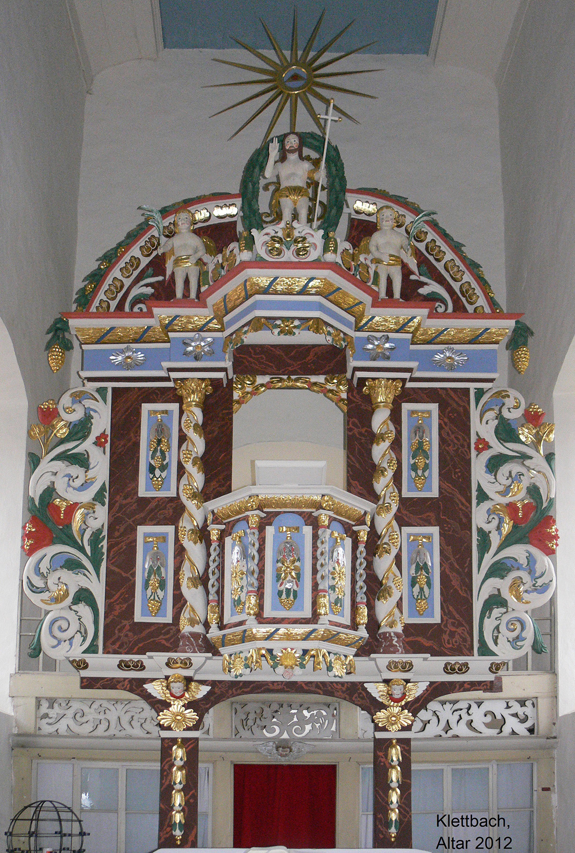 Klettbach, Kirche, Altar nach der Restaurierung